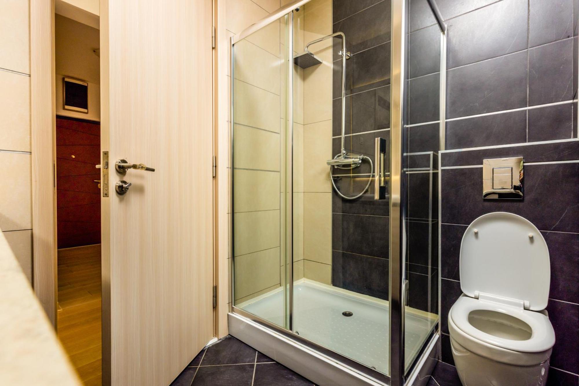 Sea View Perovic Apartment *