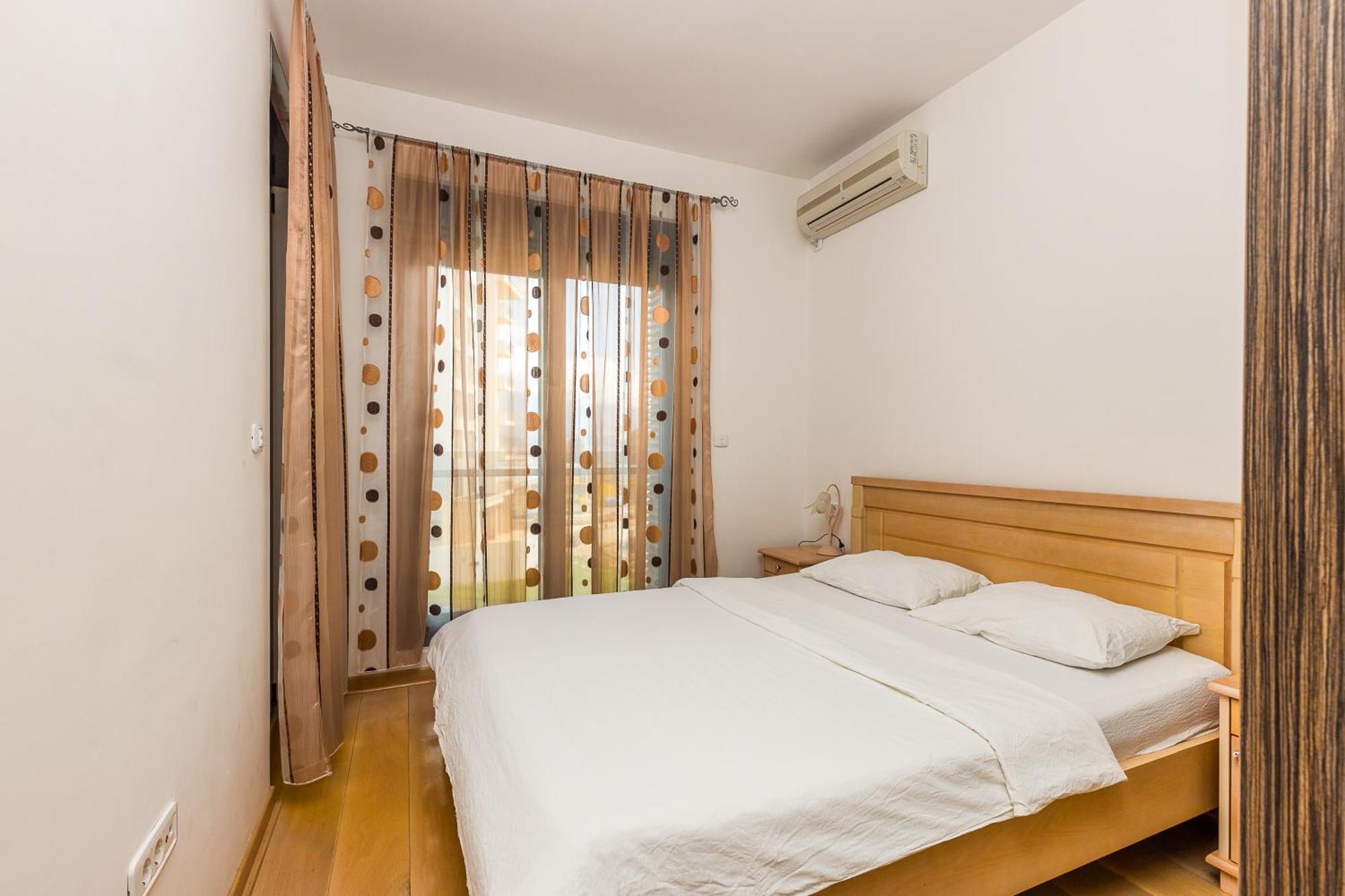 Apartment Sea View Perovic *