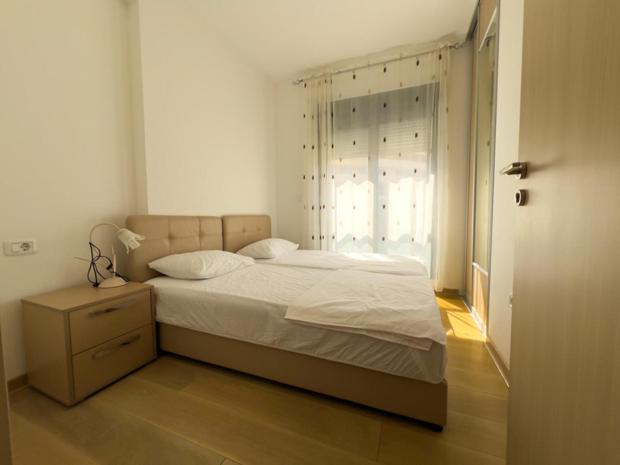 Apartment Sea View Perovic